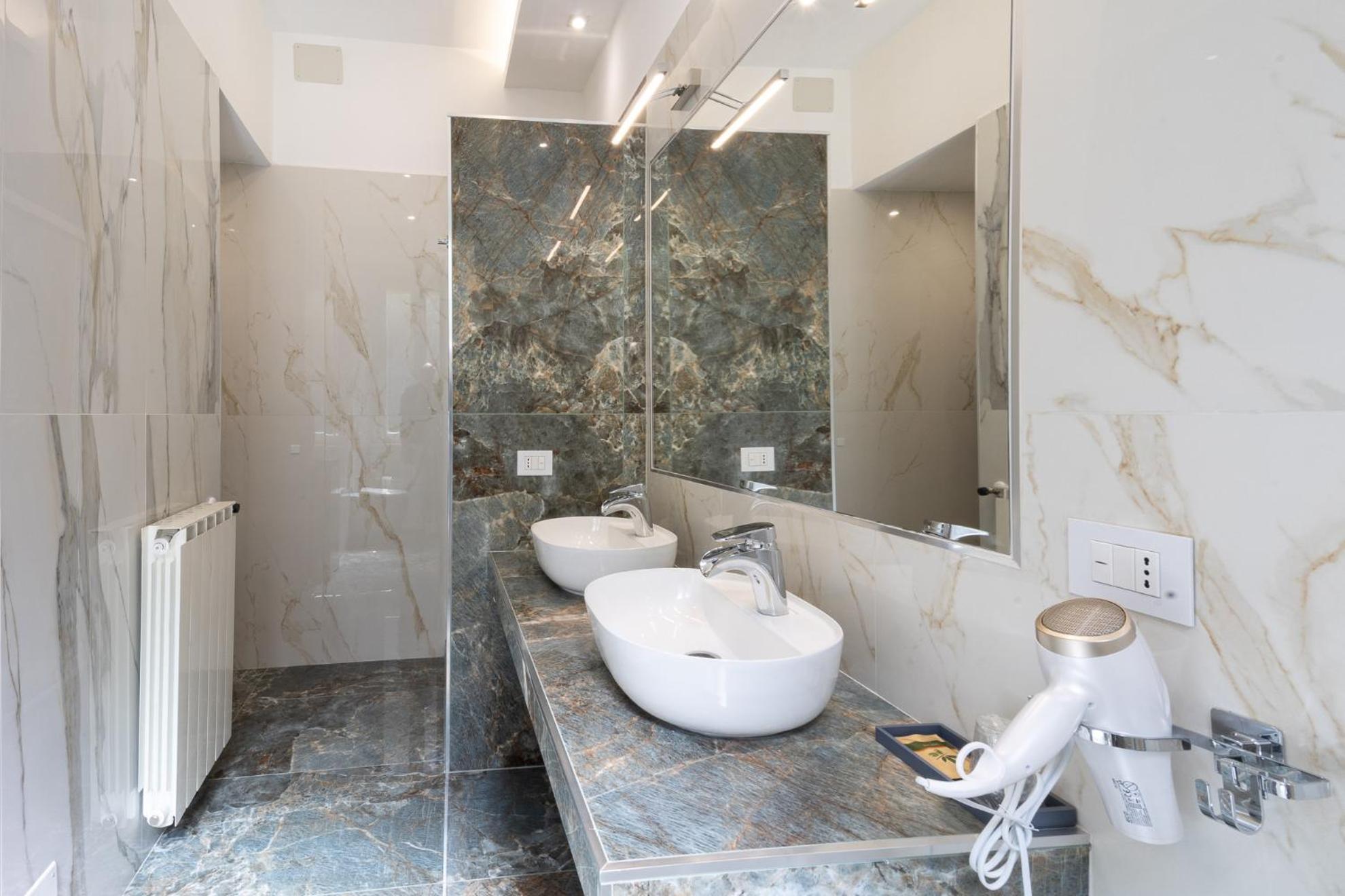 Caruso Regal House Apartment